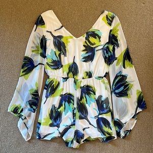 Floral romper M